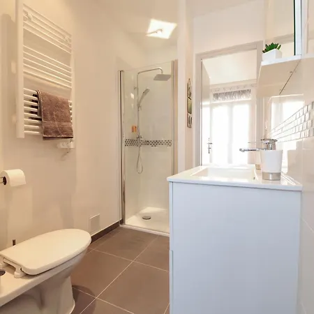 Imperazur Five Stars House Ницца