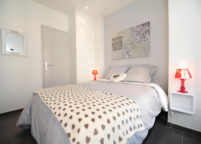 شقة Imperazur Five Stars House