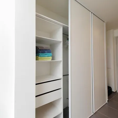 Imperazur Five Stars House 아파트 *